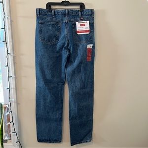 NWT Wrangler Rustler Regular Fit jeans, 36x34